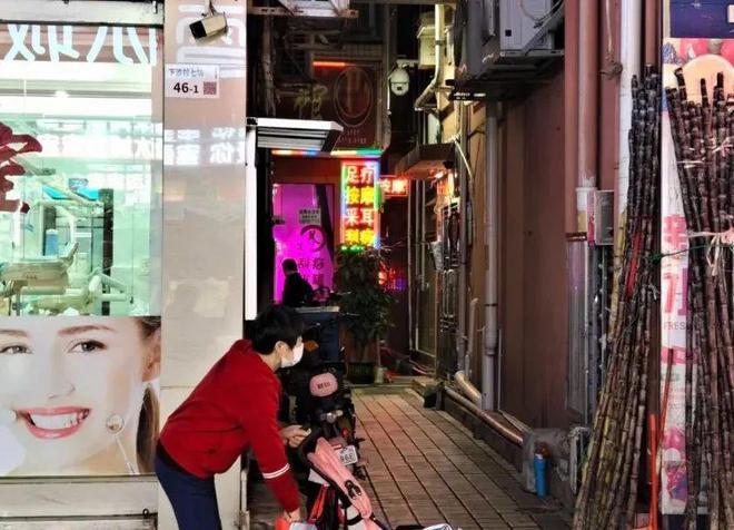 尽头是深圳城中村的按摩馆J9数字平台灵活就业的(图11)