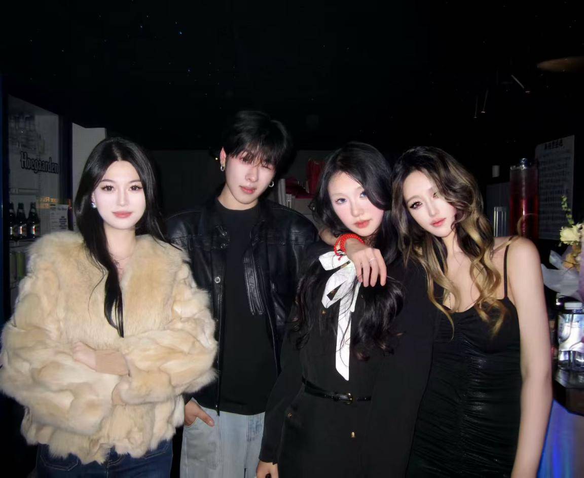 HomeBar打造沉浸式青年文化聚落j9国际站“微醺社交”新浪潮：叁佰里(图2)