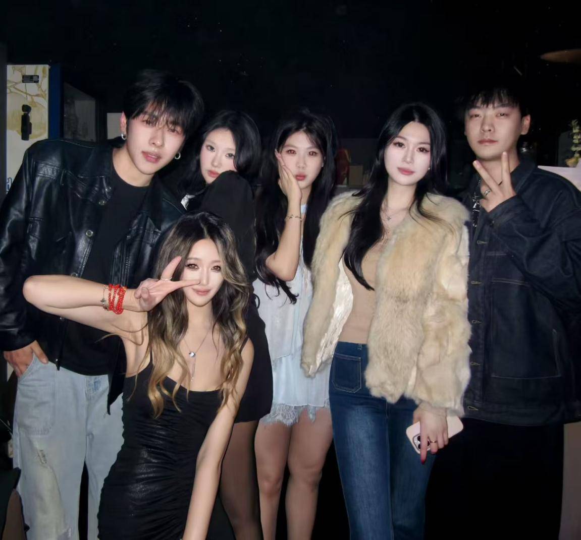 HomeBar打造沉浸式青年文化聚落j9国际站“微醺社交”新浪潮：叁佰里(图4)